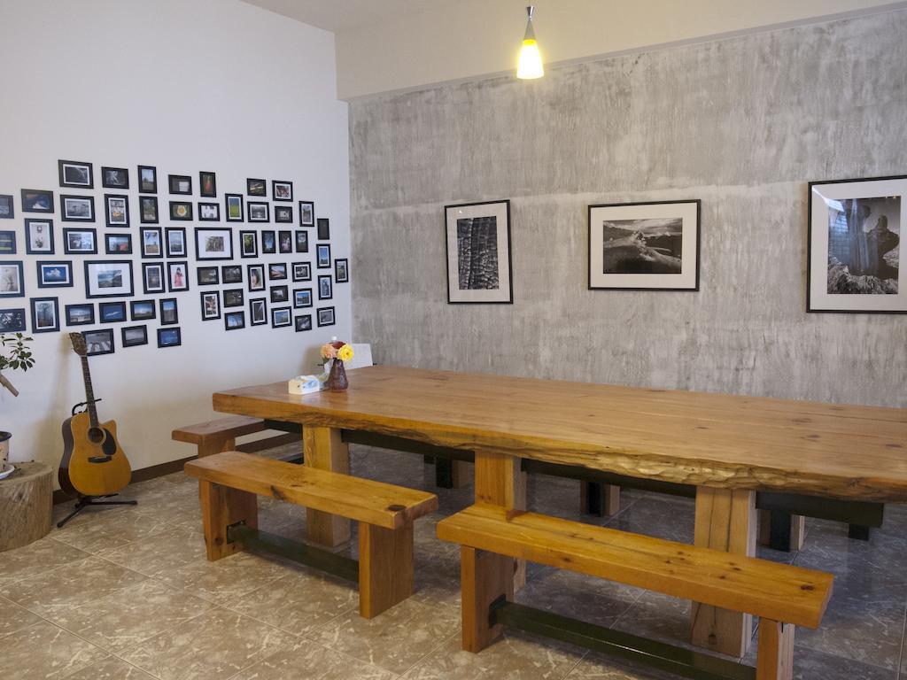 Hope Monkey Backpacker Apartment Taitung Ngoại thất bức ảnh